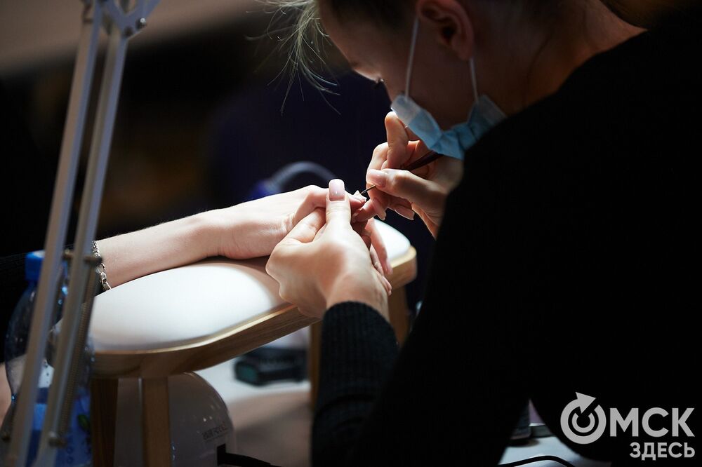 Состоялся XII Чемпионат по парикмахерскому искусству, а также визажа, татуажа и дизайна ногтей. Подробнее здесь . Фото: Илья Петров