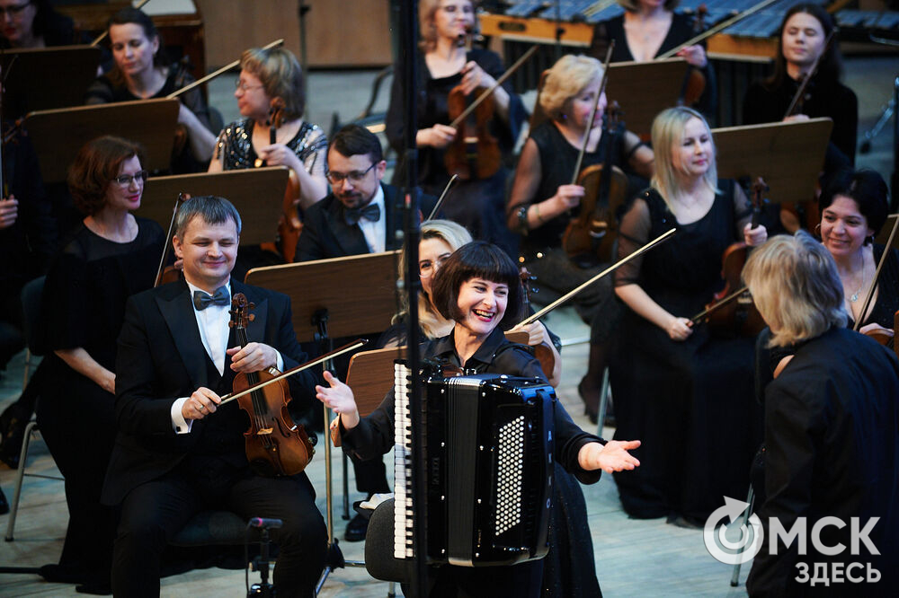 На сцене Омской филармонии завершился седьмой Фестиваль Новой музыки. Фото: Илья Петров