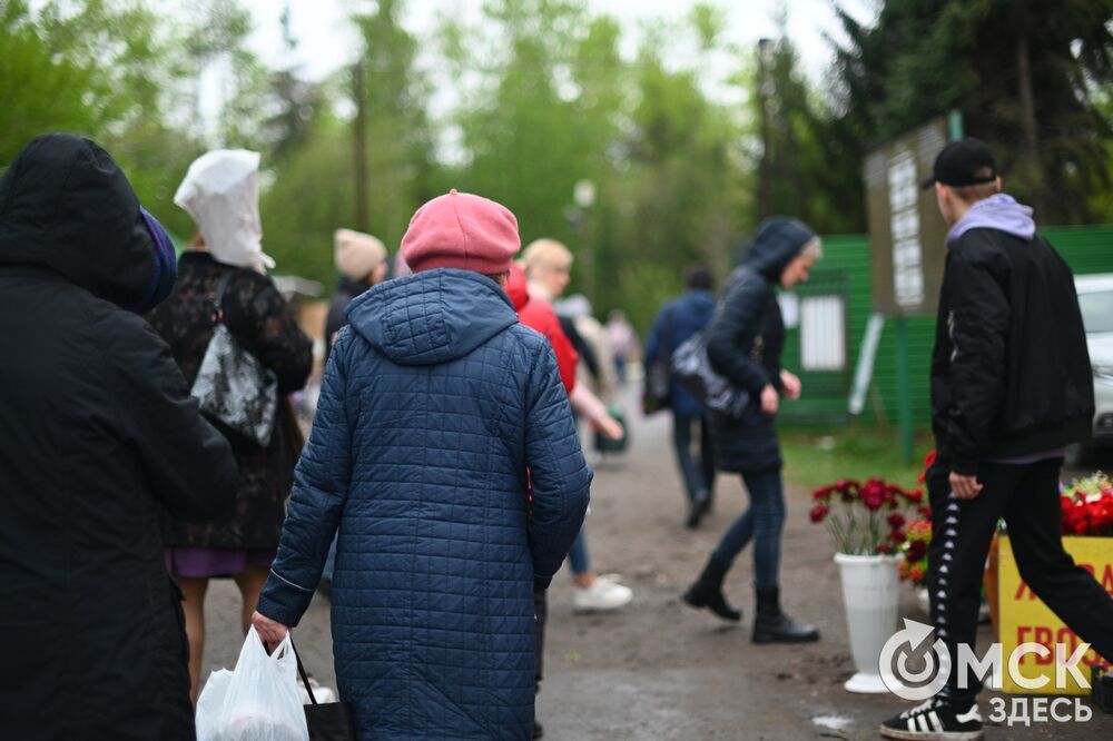 Радоница в Омске. Фото: Илья Петров