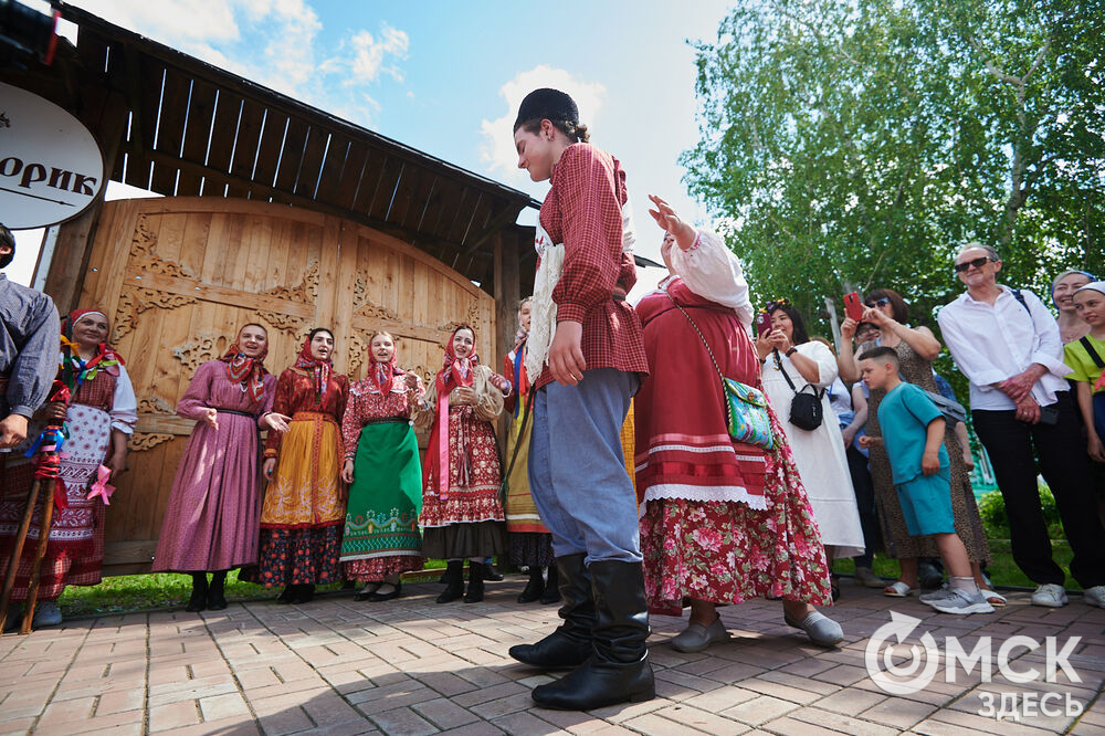 В Большеречье прошёл фестиваль сибирской культуры "Слетье". Фото: Илья Петров