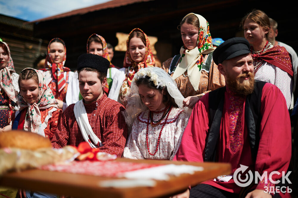 В Большеречье прошёл фестиваль сибирской культуры "Слетье". Фото: Илья Петров