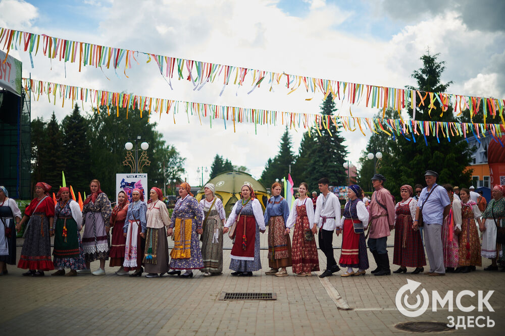 В Большеречье прошёл фестиваль сибирской культуры "Слетье". Фото: Илья Петров