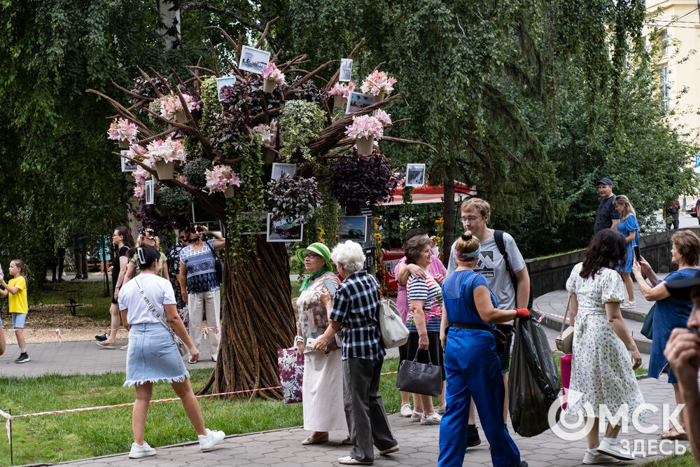 Открытие выставки зелёного строительства, цветоводства и садоводства "Флора"