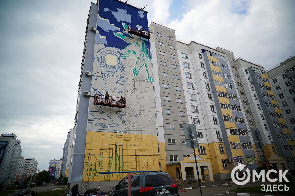 В городе продолжается арт-фестиваль "Омск, ты просто космос!". Фото: Илья Петров