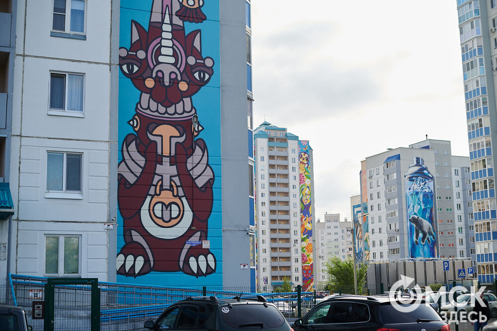 В городе продолжается арт-фестиваль "Омск, ты просто космос!". Фото: Илья Петров