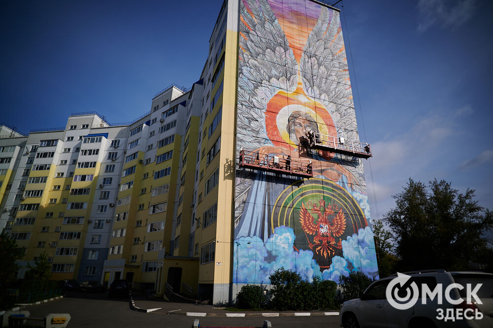 В городе продолжается арт-фестиваль "Омск, ты просто космос!". Фото: Илья Петров