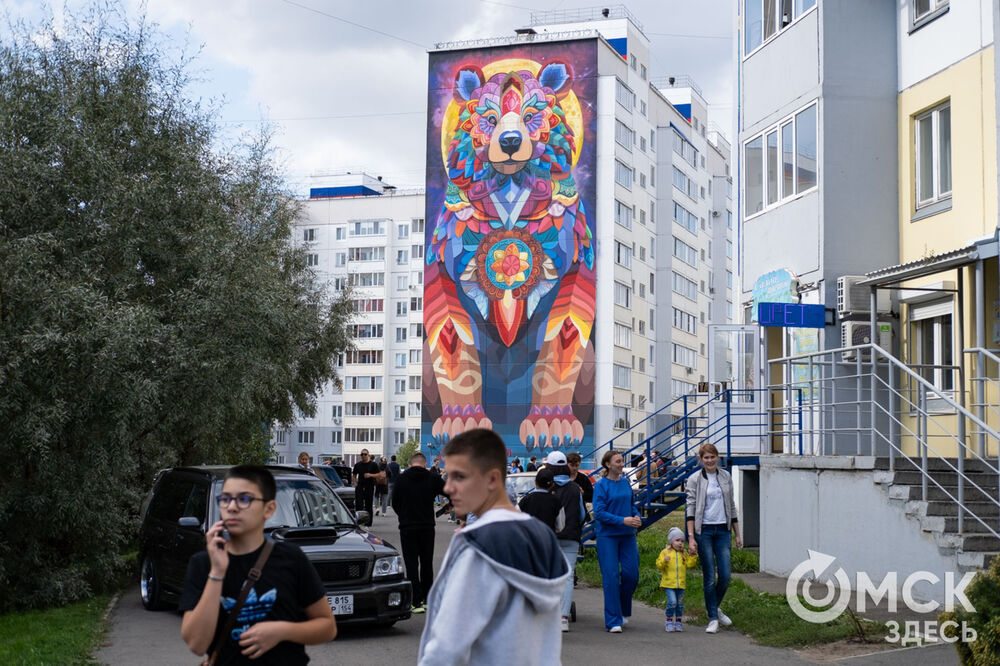 Художники из разных городов и стран создали муралы на фасадах многоэтажек. Подробнее: читайте здесь . Фото: Елизавета Медведева