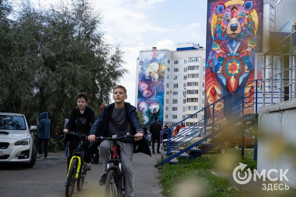 Художники из разных городов и стран создали муралы на фасадах многоэтажек. Подробнее: читайте здесь . Фото: Елизавета Медведева