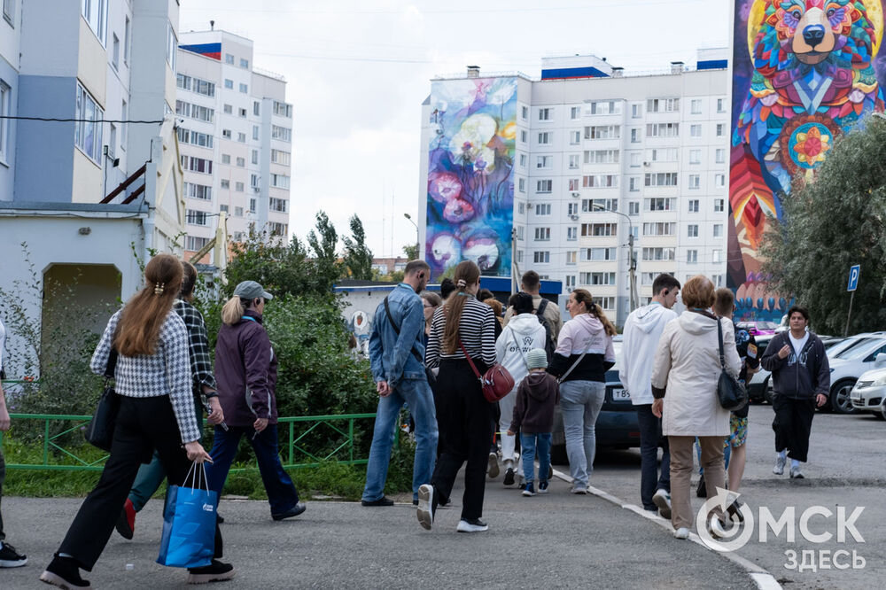 Художники из разных городов и стран создали муралы на фасадах многоэтажек. Подробнее: читайте здесь . Фото: Елизавета Медведева