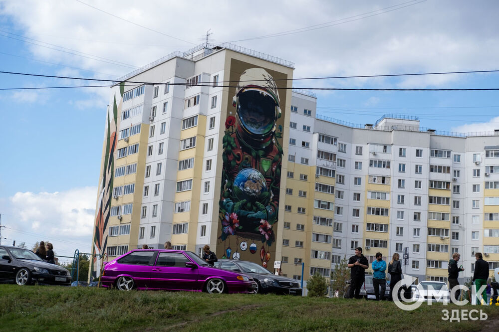 Художники из разных городов и стран создали муралы на фасадах многоэтажек. Подробнее: читайте здесь . Фото: Елизавета Медведева