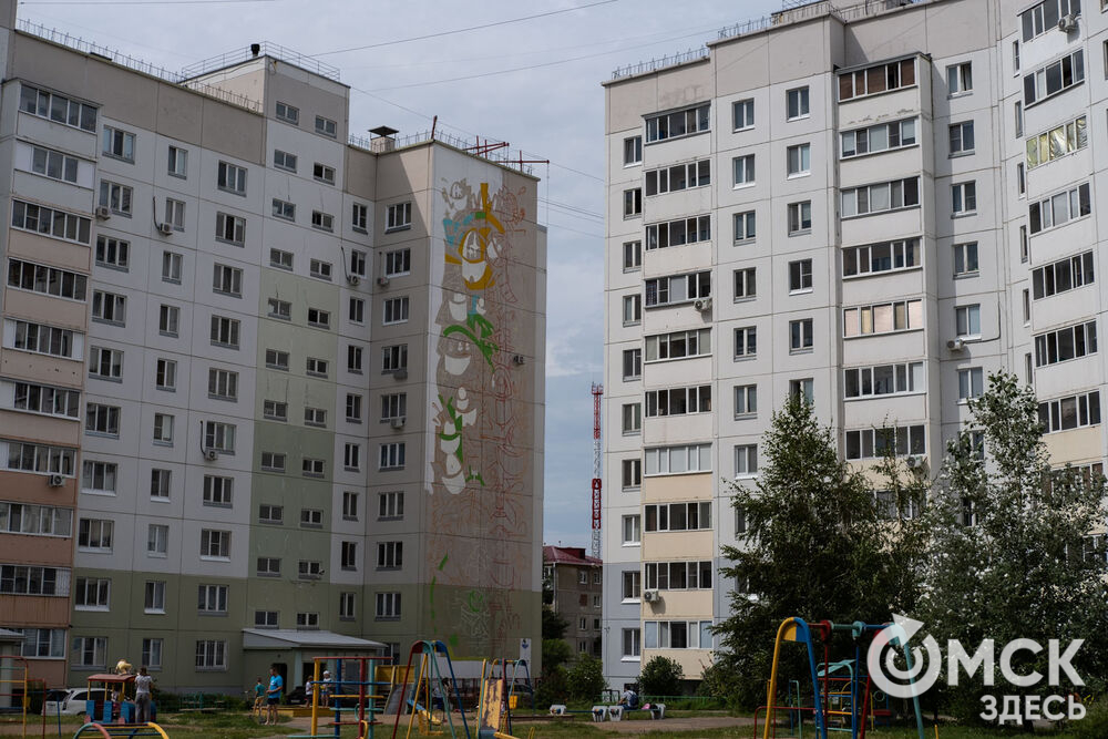 Фестиваль "Омск, ты просто космос!" смог кардинально изменить облик микрорайона Модерн. Фото: Илья Петров, Елизавета Медведева