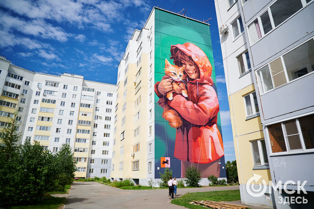 Фестиваль "Омск, ты просто космос!" смог кардинально изменить облик микрорайона Модерн. Фото: Илья Петров, Елизавета Медведева