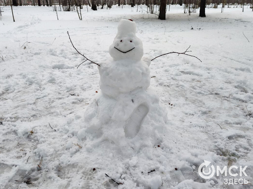 Снеговики в ПКиО им. 30-летия ВЛКСМ
