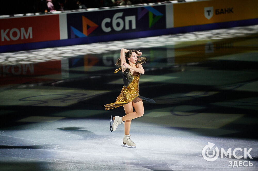 В Омске прошло торжественное открытие чемпионата России по фигурному катанию-2025, где блистала занаменитая бунтарка Елизавета Туктамышева. Её выступление по-настоящему заворожило сердца зрителей. Фото: Илья Петров