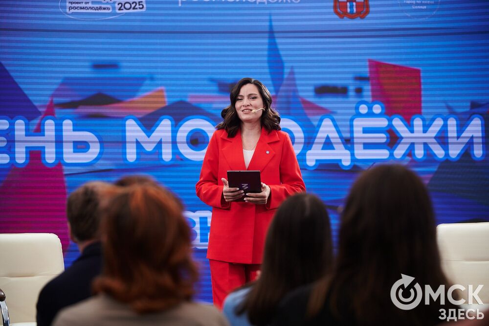 С 27 по 29 июня Омск отмечал День молодёжи. Мы прогулялись по Любинскому проспекту, чтобы собрать для вас самые интересные моменты праздничного дня. Фото: Илья Петров