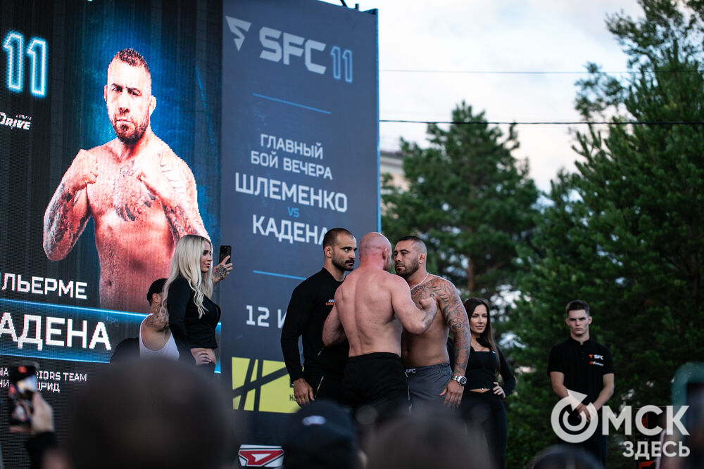 Омичи провели вечер пятницы на "Пешеходном Любинском". Фото: Елизавета Медведева