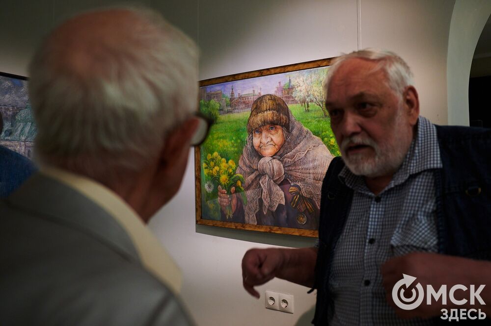 Неочевидные городские герои вышли в свет выставки-конкурса "Омск: здесь и сейчас". Подробности: здесь . Фото: Илья Петров