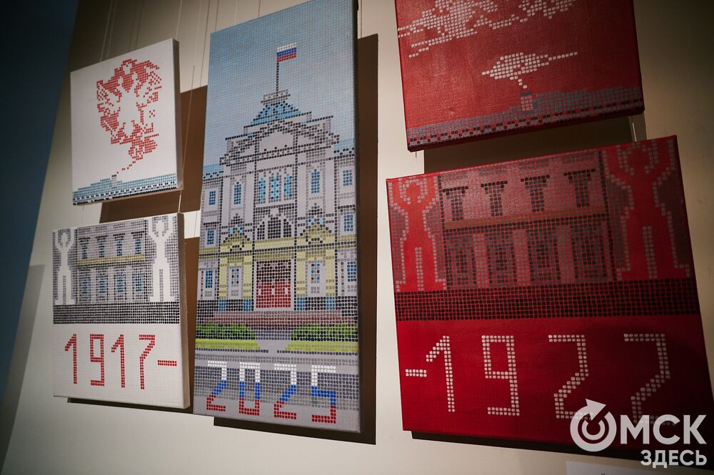 Неочевидные городские герои вышли в свет выставки-конкурса "Омск: здесь и сейчас". Подробности: здесь . Фото: Илья Петров