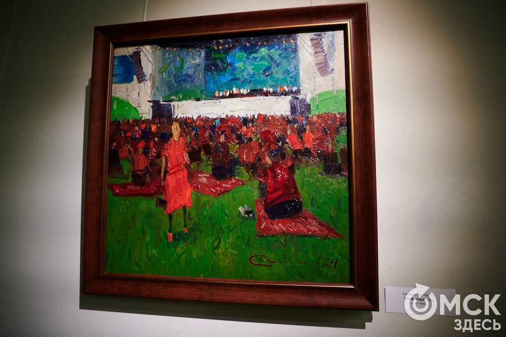 Неочевидные городские герои вышли в свет выставки-конкурса "Омск: здесь и сейчас". Подробности: здесь . Фото: Илья Петров