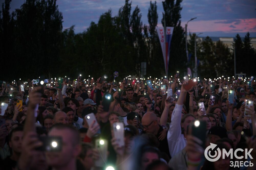 На Соборной площади и на территории Омской крепости прошли выступления именитых артистов . Фото: Илья Петров, Елизавета Медведева