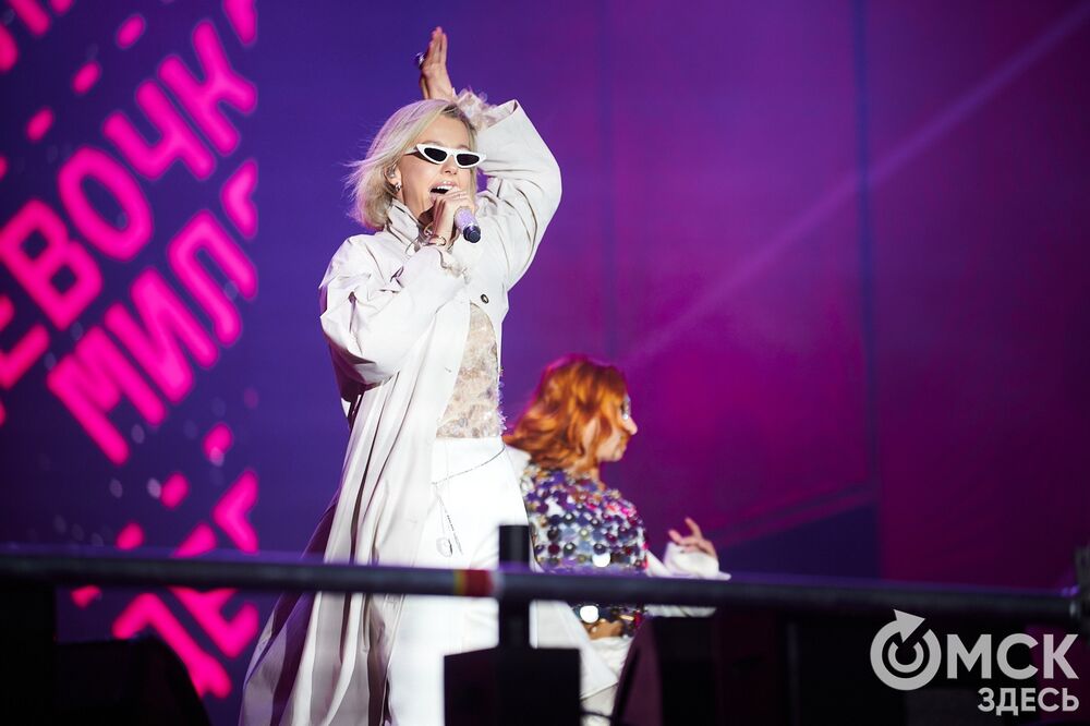 На Соборной площади и на территории Омской крепости прошли выступления именитых артистов . Фото: Илья Петров, Елизавета Медведева