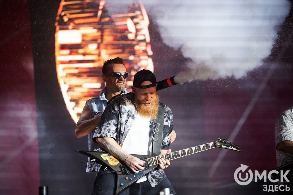 На Соборной площади и на территории Омской крепости прошли выступления именитых артистов . Фото: Илья Петров, Елизавета Медведева