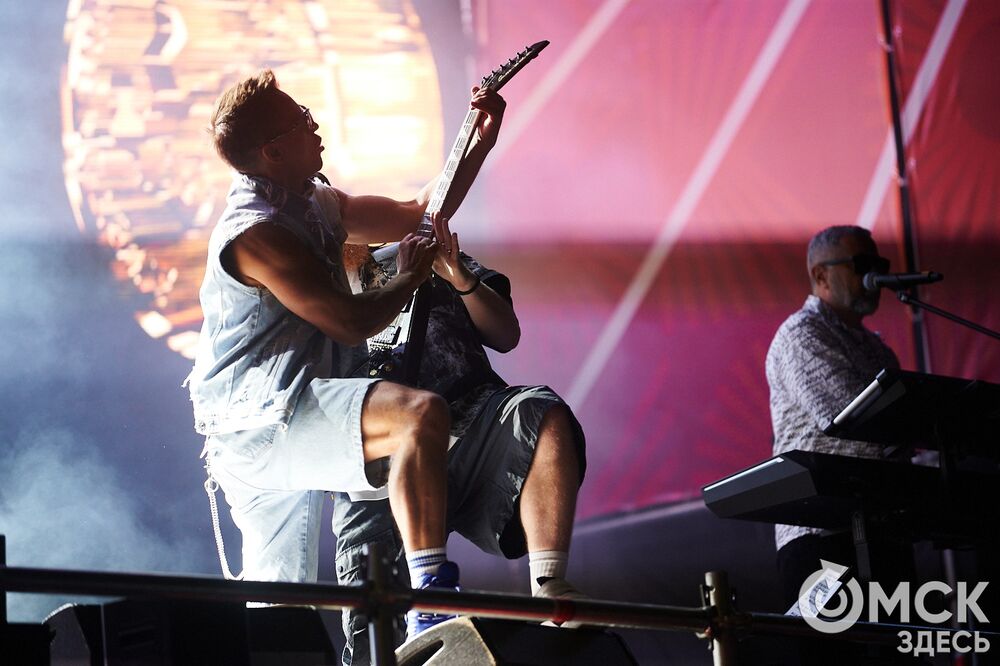 На Соборной площади и на территории Омской крепости прошли выступления именитых артистов . Фото: Илья Петров, Елизавета Медведева