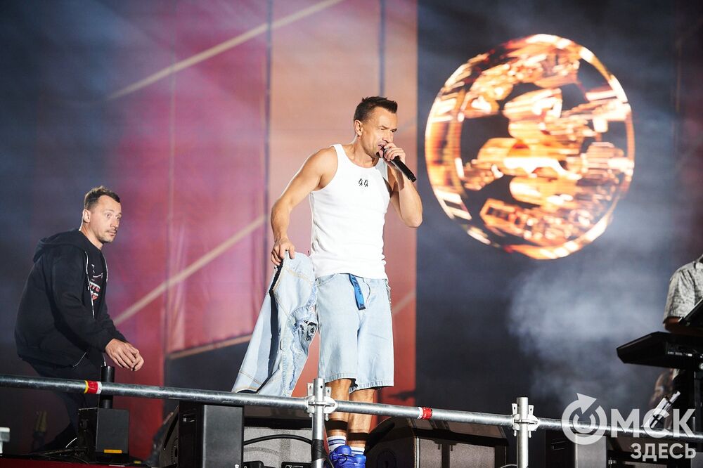 На Соборной площади и на территории Омской крепости прошли выступления именитых артистов . Фото: Илья Петров, Елизавета Медведева