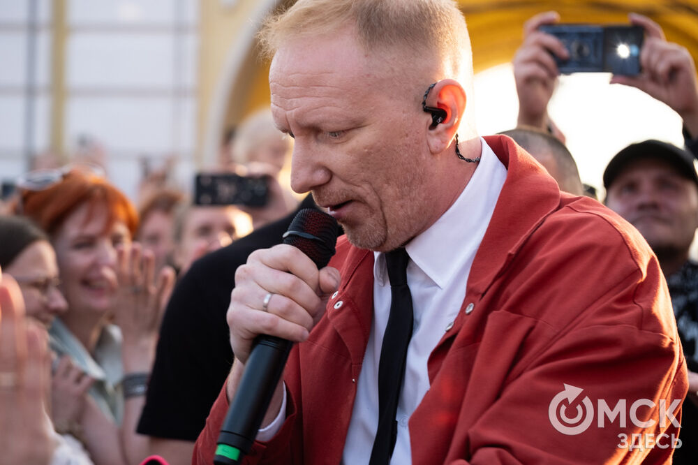 На Соборной площади и на территории Омской крепости прошли выступления именитых артистов . Фото: Илья Петров, Елизавета Медведева