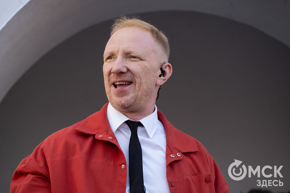 На Соборной площади и на территории Омской крепости прошли выступления именитых артистов . Фото: Илья Петров, Елизавета Медведева