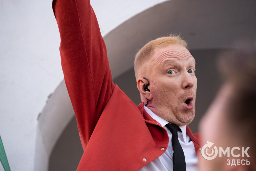 На Соборной площади и на территории Омской крепости прошли выступления именитых артистов . Фото: Илья Петров, Елизавета Медведева