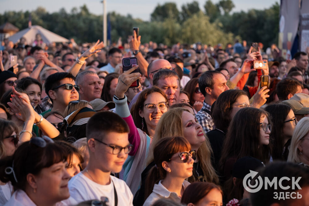 На Соборной площади и на территории Омской крепости прошли выступления именитых артистов . Фото: Илья Петров, Елизавета Медведева
