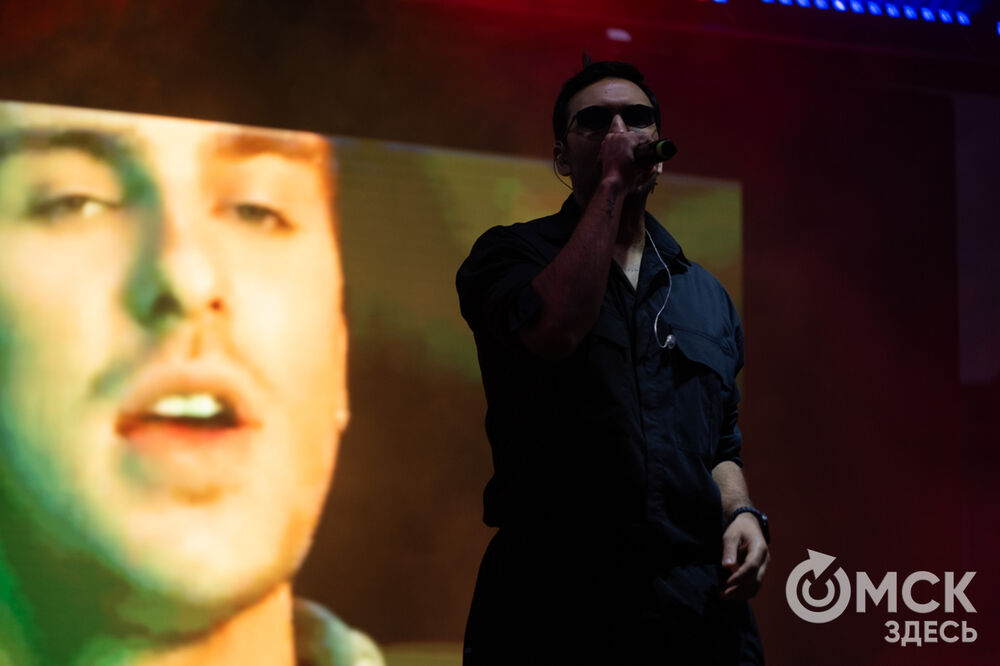 На Соборной площади и на территории Омской крепости прошли выступления именитых артистов . Фото: Илья Петров, Елизавета Медведева