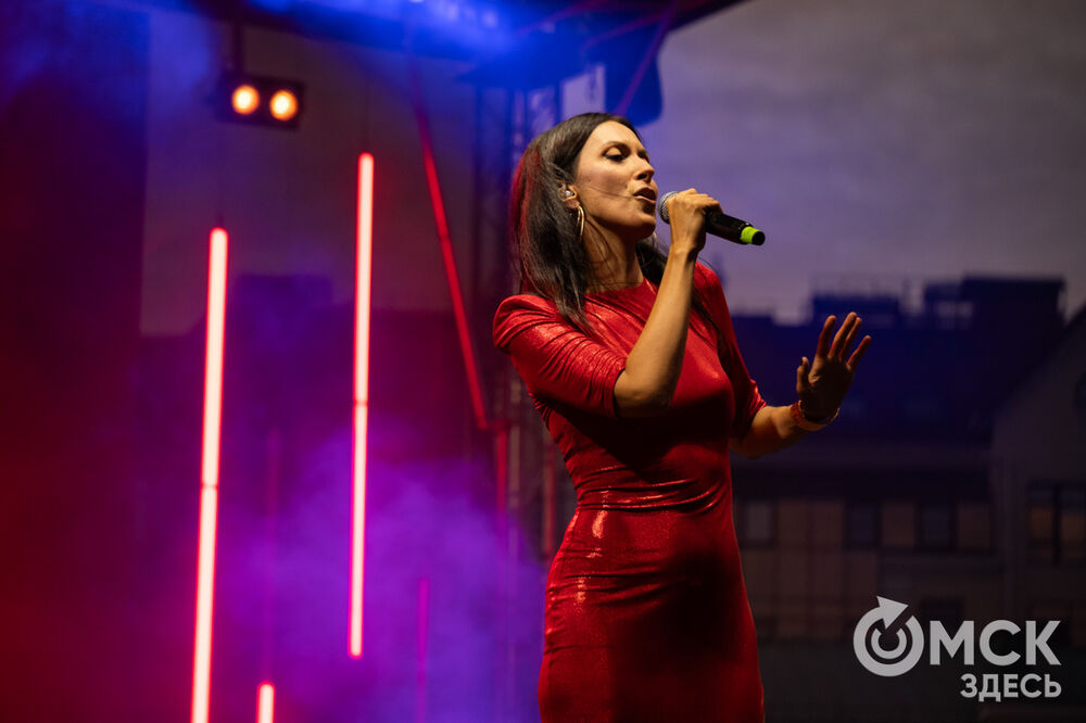 На Соборной площади и на территории Омской крепости прошли выступления именитых артистов . Фото: Илья Петров, Елизавета Медведева