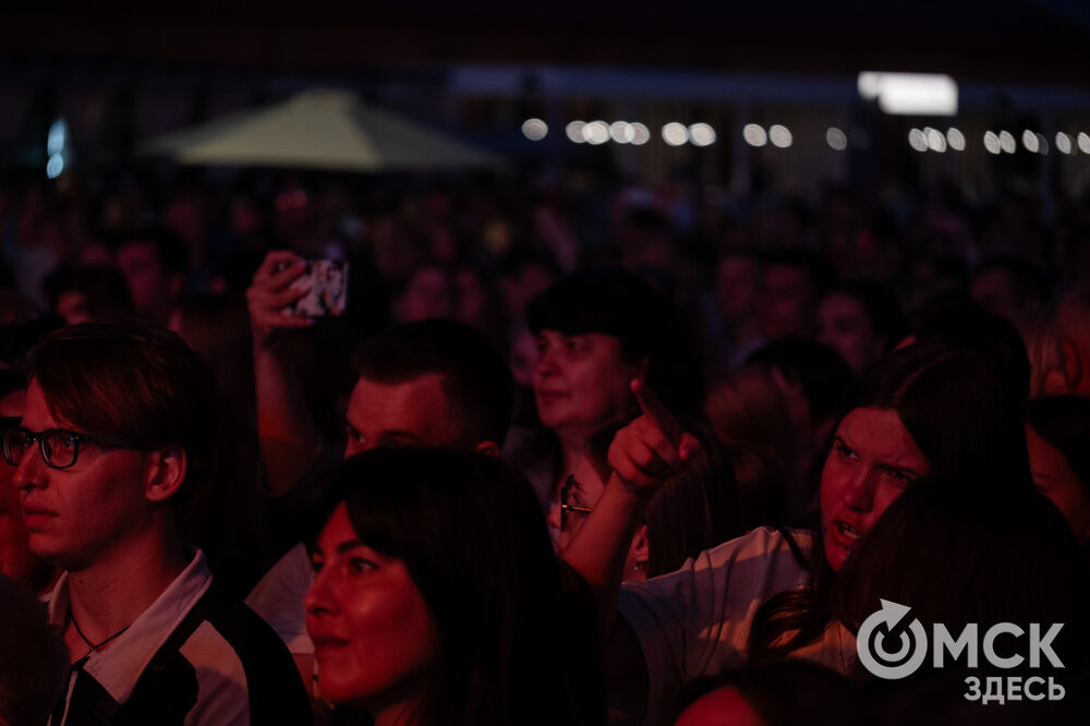 На Соборной площади и на территории Омской крепости прошли выступления именитых артистов . Фото: Илья Петров, Елизавета Медведева