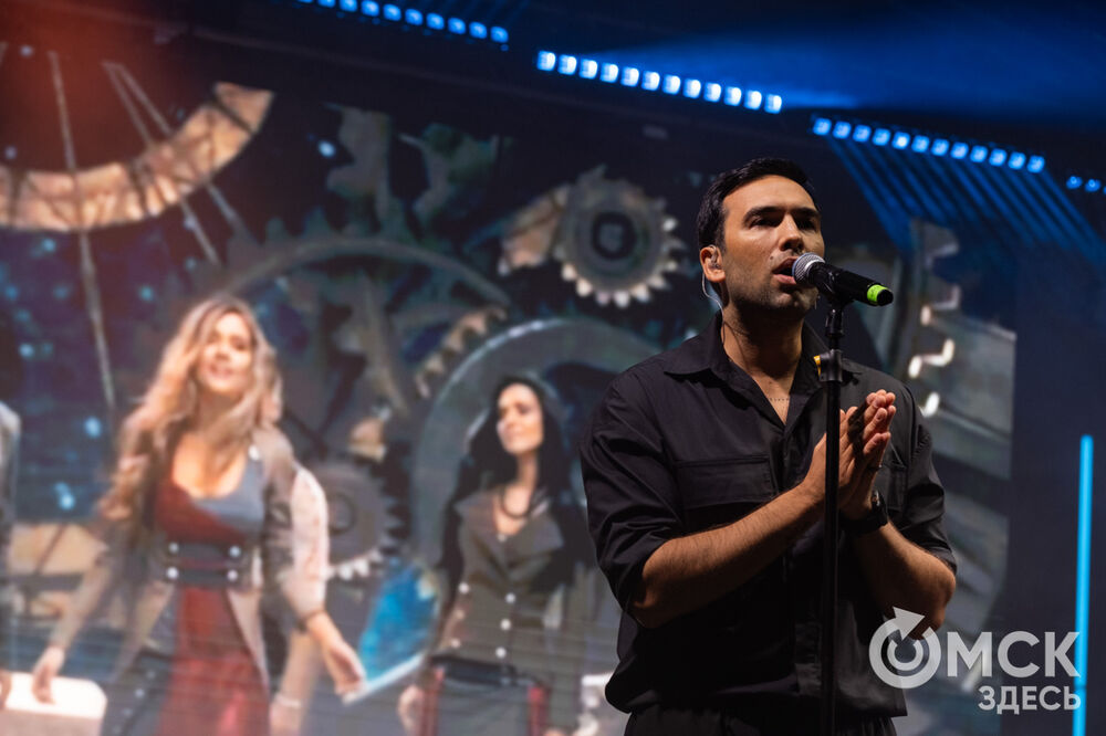 На Соборной площади и на территории Омской крепости прошли выступления именитых артистов . Фото: Илья Петров, Елизавета Медведева