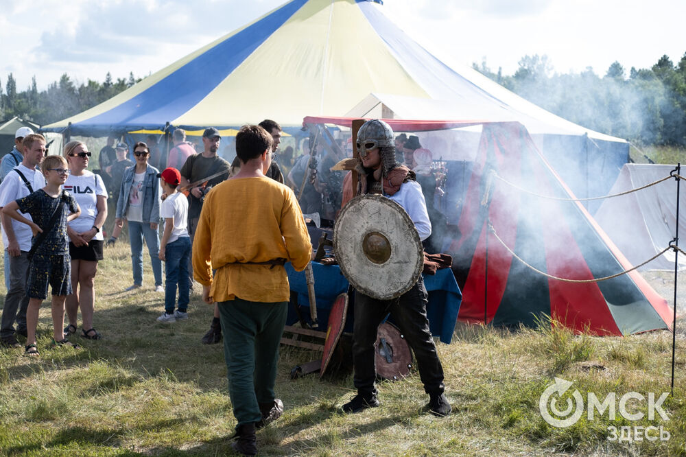 В Омске состоялся двадцатый по счёту фестиваль исторической реконструкции "Щит Сибири" (0+). Фото: Елизавета Медведева
