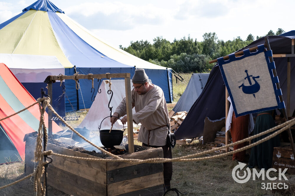 В Омске состоялся двадцатый по счёту фестиваль исторической реконструкции "Щит Сибири" (0+). Фото: Елизавета Медведева
