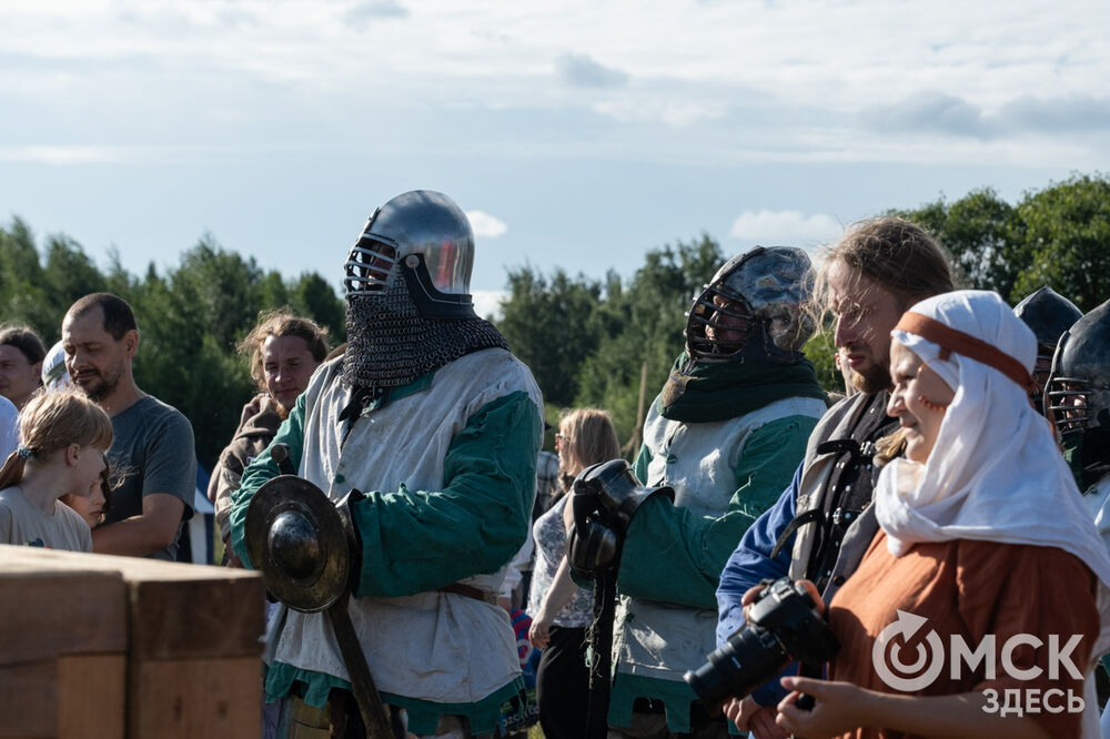 В Омске состоялся двадцатый по счёту фестиваль исторической реконструкции "Щит Сибири" (0+). Фото: Елизавета Медведева