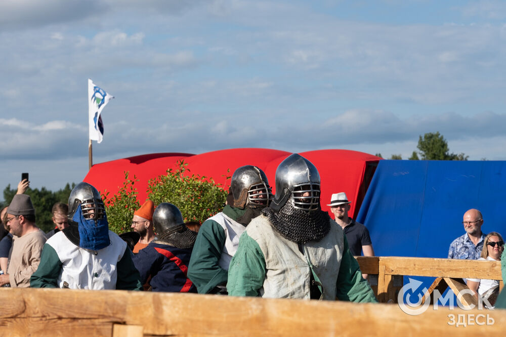 В Омске состоялся двадцатый по счёту фестиваль исторической реконструкции "Щит Сибири" (0+). Фото: Елизавета Медведева