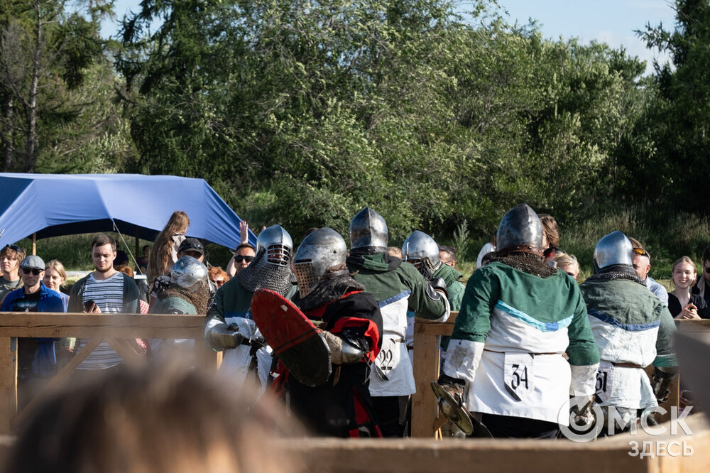 В Омске состоялся двадцатый по счёту фестиваль исторической реконструкции "Щит Сибири" (0+). Фото: Елизавета Медведева