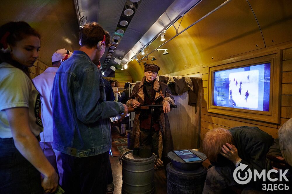 Первая в мире интерактивная выставка на рельсах сделала оставку в Омске на два дня. Фото Илья Петров