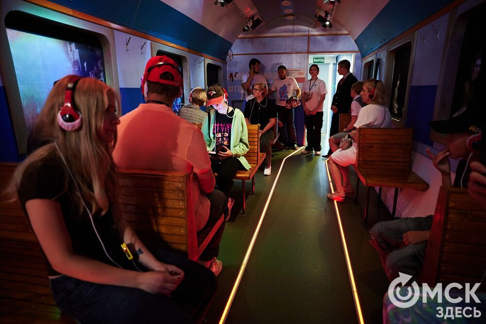 Первая в мире интерактивная выставка на рельсах сделала оставку в Омске на два дня. Фото Илья Петров