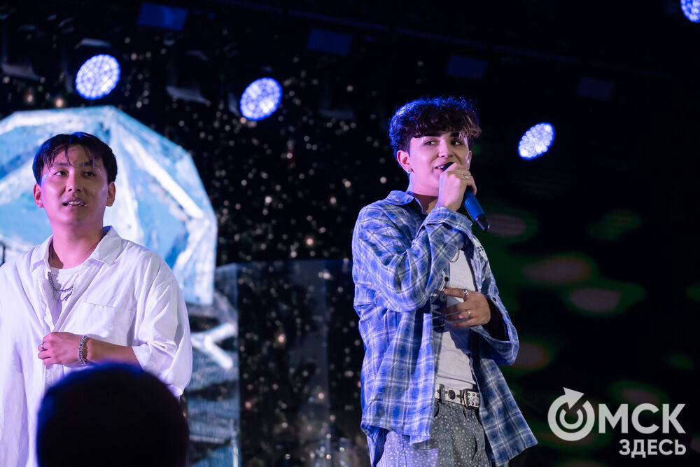 Amirchik и Artik и Asti дали последний летний концерт для омичей. Фото: Елизавета Медведева