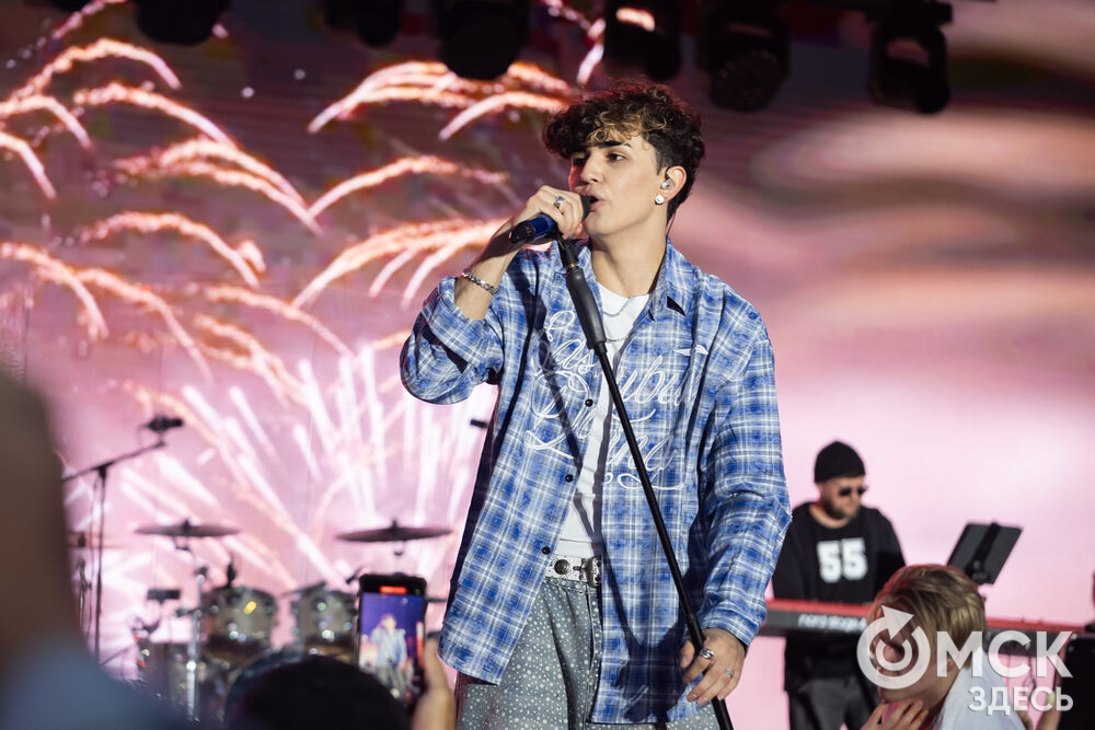 Amirchik и Artik и Asti дали последний летний концерт для омичей. Фото: Елизавета Медведева