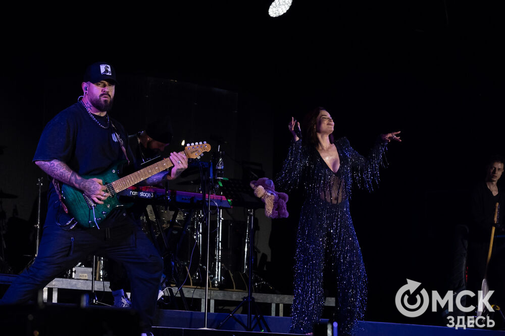 Amirchik и Artik и Asti дали последний летний концерт для омичей. Фото: Елизавета Медведева