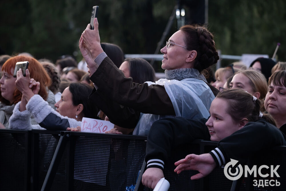 1 сентября на Зелёном острове выступила группа Dabro - музыкальный дуэт братьев Ивана и Михаила Засидкевичей. Фото: Елизавета Медведева