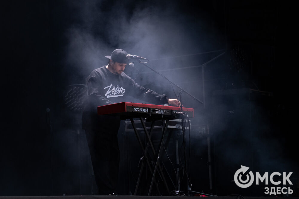 1 сентября на Зелёном острове выступила группа Dabro - музыкальный дуэт братьев Ивана и Михаила Засидкевичей. Фото: Елизавета Медведева