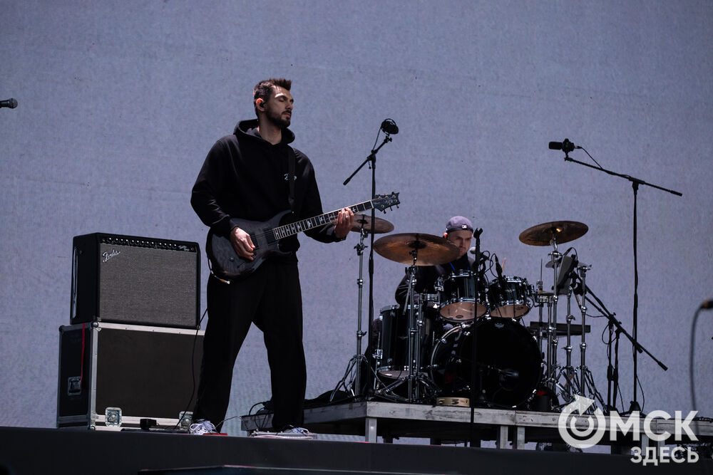 1 сентября на Зелёном острове выступила группа Dabro - музыкальный дуэт братьев Ивана и Михаила Засидкевичей. Фото: Елизавета Медведева