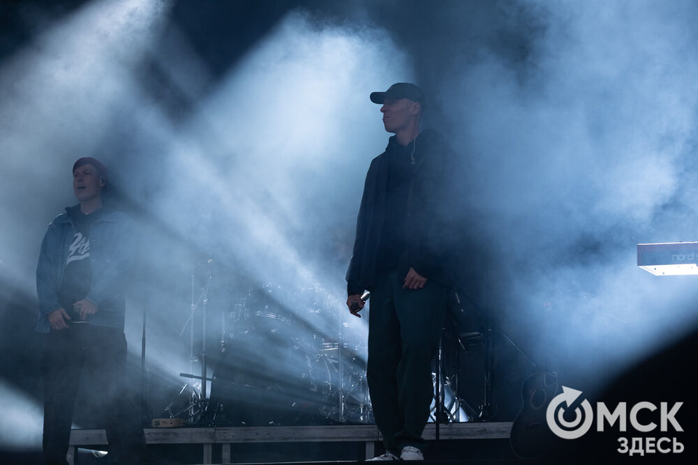 1 сентября на Зелёном острове выступила группа Dabro - музыкальный дуэт братьев Ивана и Михаила Засидкевичей. Фото: Елизавета Медведева